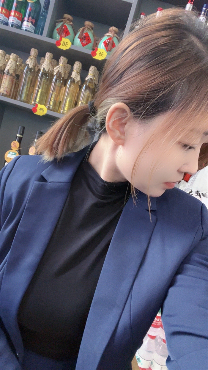 早上没有人叫醒你，晚上没有人等你回家，你管这叫什么 自由吗