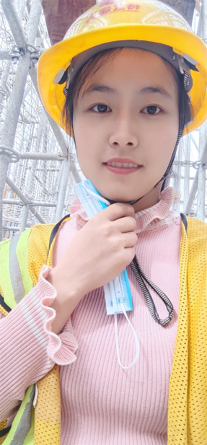 #上班的样子 #工地妹