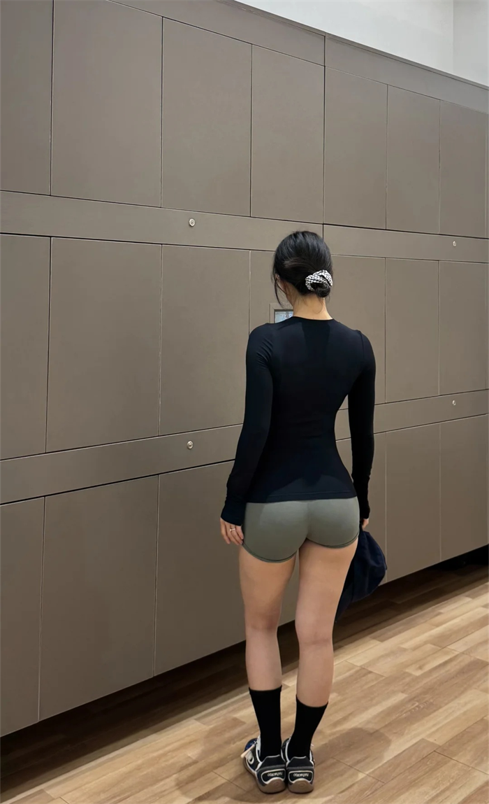 #撸铁日常 #健身 #女生撸铁 #健身人健身魂 #健身穿搭 #见人不如健身